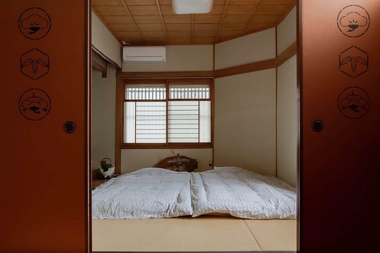 Bar併設の仕掛け満載忍者ハウス!Wi-Fi!天王寺電車で15分!帝塚山四丁目駅3メートル! Hotel Osaka Buitenkant foto