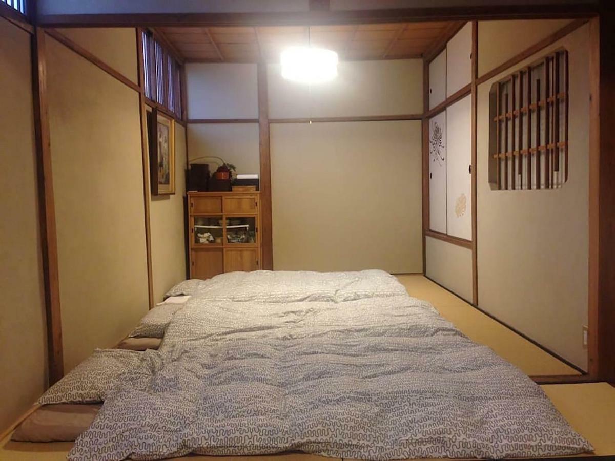 Bar併設の仕掛け満載忍者ハウス!Wi-Fi!天王寺電車で15分!帝塚山四丁目駅3メートル! Hotel Osaka Buitenkant foto